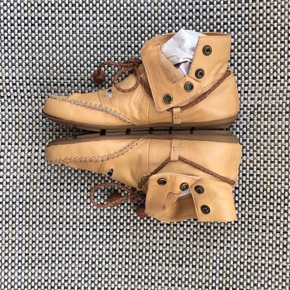 - HOUSE OF HARLOW 1960 ankle moccasins GUC S… - Picture 6 of 8